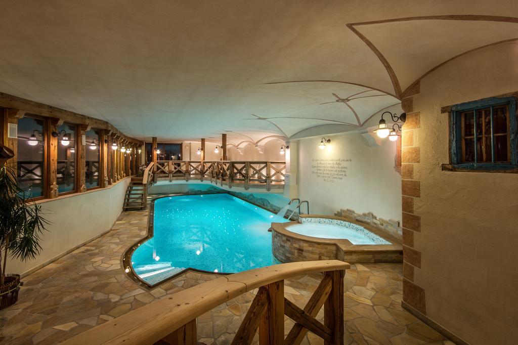 Hotel Gran Ciasa Colfosco Ngoại thất bức ảnh