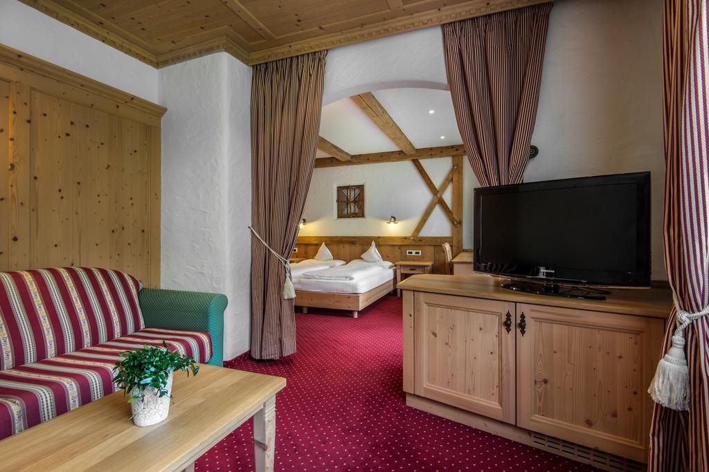 Hotel Gran Ciasa Colfosco Ngoại thất bức ảnh